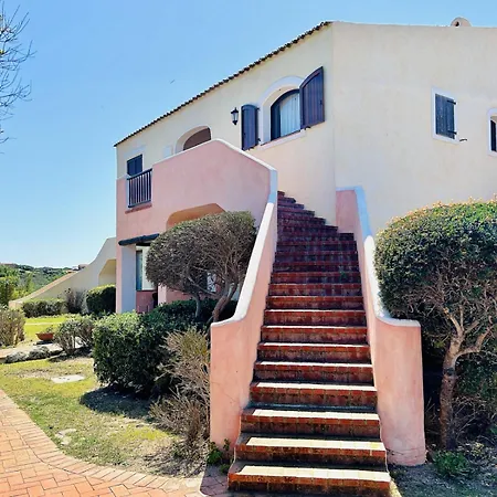 Con Privata Lettini E Ombrelloni Gratuiti בית נופש