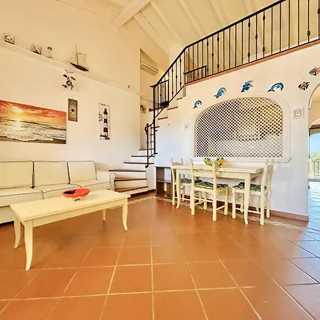 Con Privata Lettini E Ombrelloni Gratuiti *