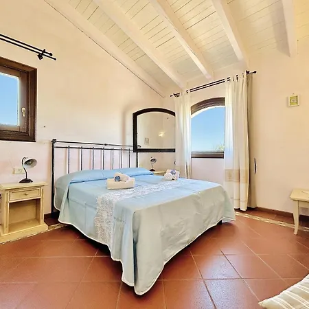 Con Privata Lettini E Ombrelloni Gratuiti בית נופש *