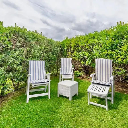 Con Privata Lettini E Ombrelloni Gratuiti *