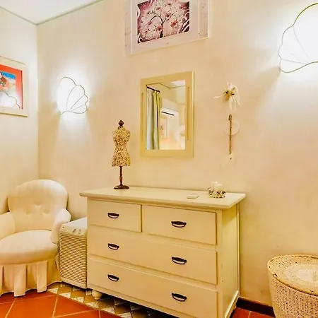 Con Privata Lettini E Ombrelloni Gratuiti Holiday home *