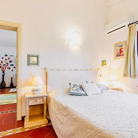 Con Privata Lettini E Ombrelloni Gratuiti