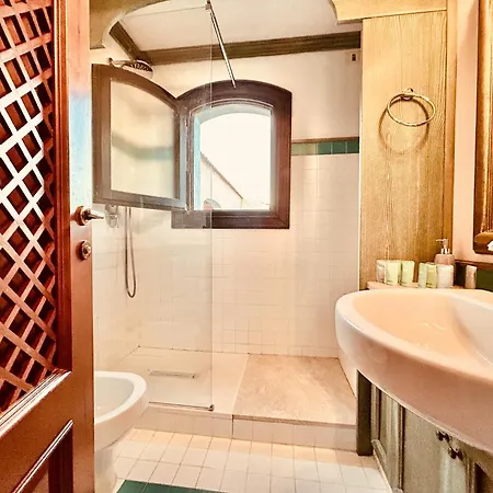 Con Privata Lettini E Ombrelloni Gratuiti Porto Cervo