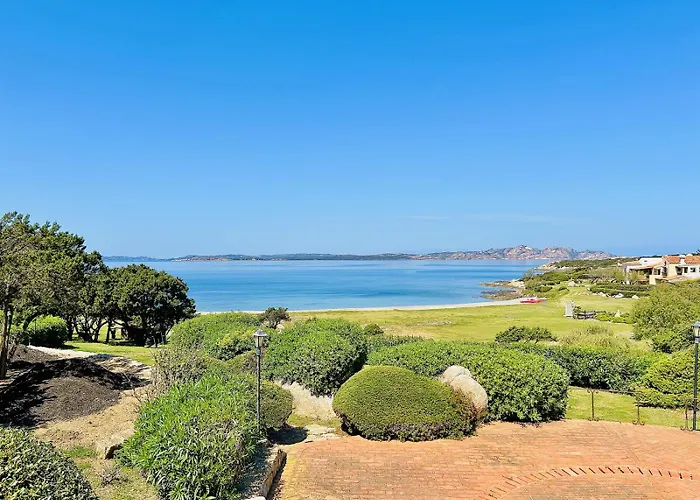 Con Privata Lettini E Ombrelloni Gratuiti Porto Cervo