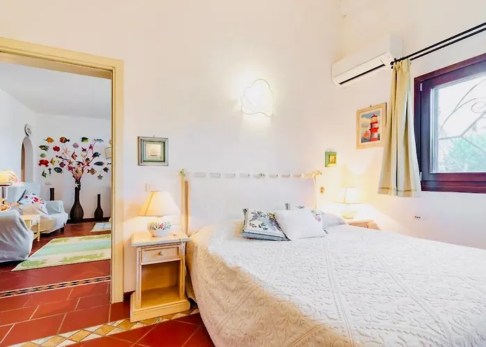 Con Privata Lettini E Ombrelloni Gratuiti