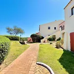 Vakantiehuis With A Private Free Sun Bed And Umbrellas