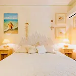 Vakantiehuis With A Private Free Sun Bed And Umbrellas Porto Cervo