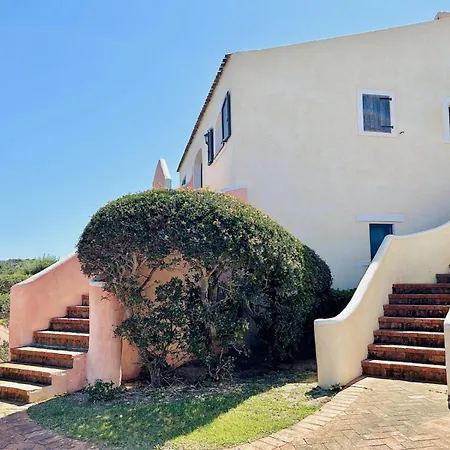Vakantiehuis With A Private Free Sun Bed And Umbrellas