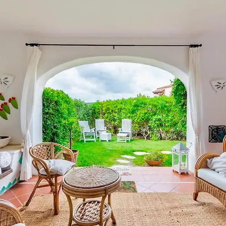 Con Privata Lettini E Ombrelloni Gratuiti *