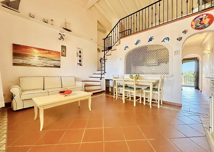 Con Privata Lettini E Ombrelloni Gratuiti *