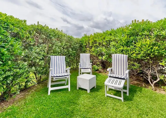 Con Privata Lettini E Ombrelloni Gratuiti *